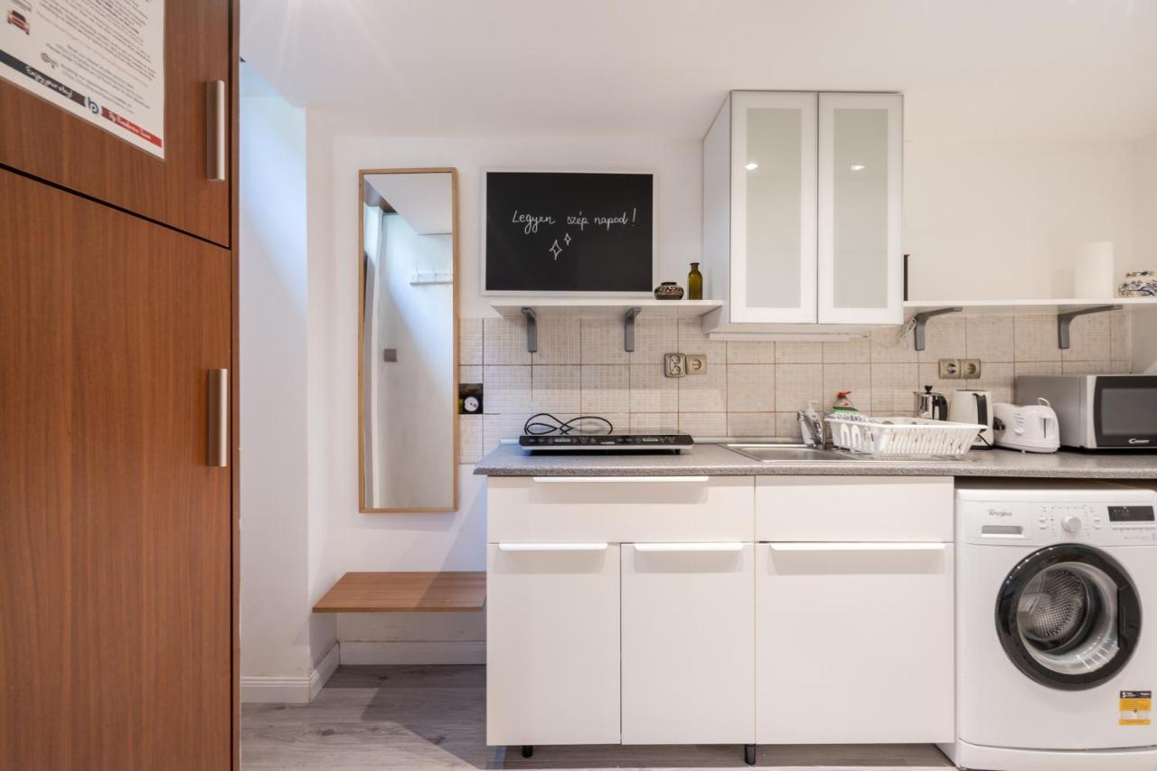 Innova Vision Apartment Budapest Esterno foto